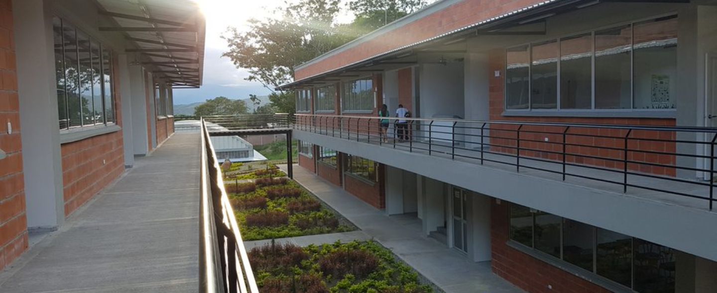 Construcción de centros educativos en Cauca y Popayán