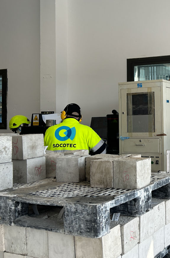 Laboratorio de control de materiales para obras